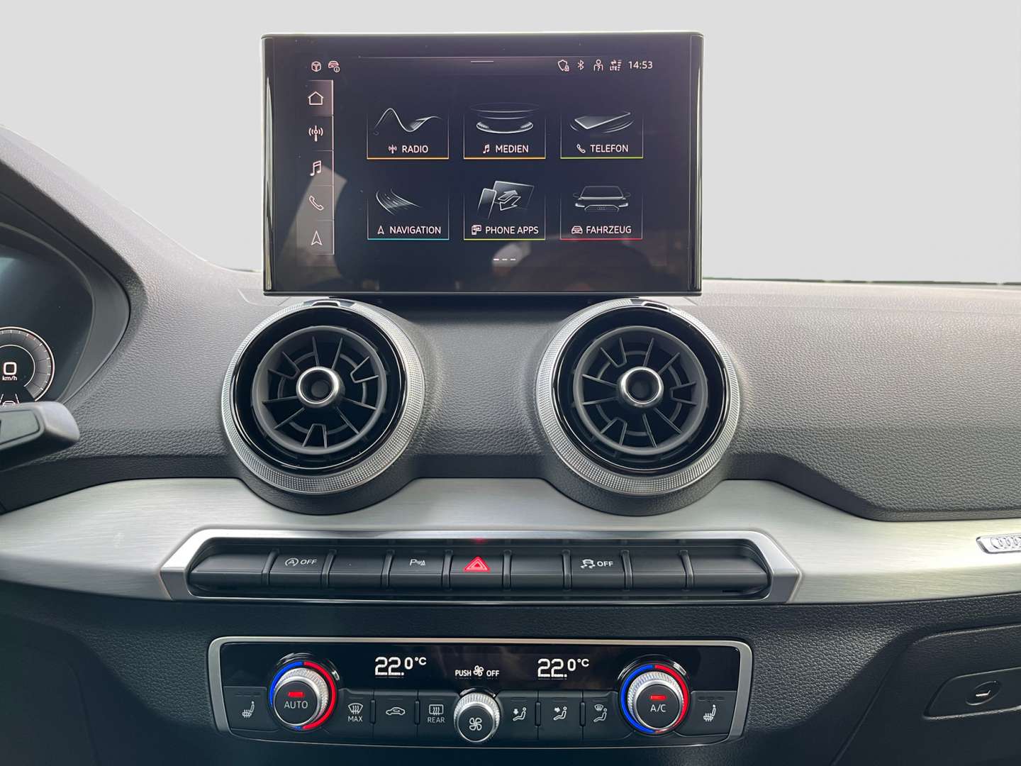 Audi Q2 S Line 35 TFSI - 2024 - Joinsteer - #4