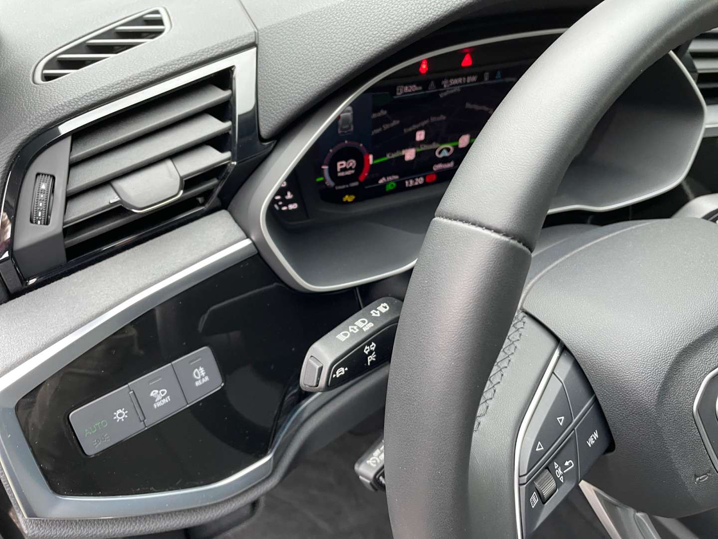 Audi Q3 S Line 35 TDI - 2025 - Joinsteer - #10