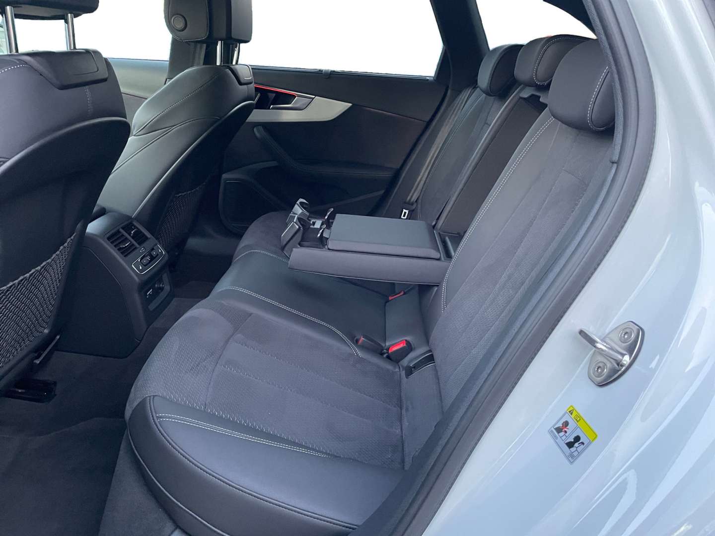 Audi A4 S Line 45 TFSI - 2025 - Joinsteer - #8