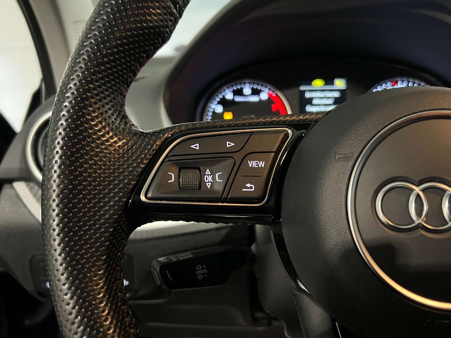 Audi Q2 S Line 35 TFSI - 2022 - Joinsteer - #16