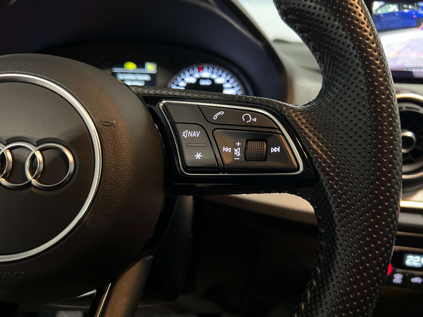 Audi Q2 S Line 35 TFSI - 2022 - Joinsteer - #17