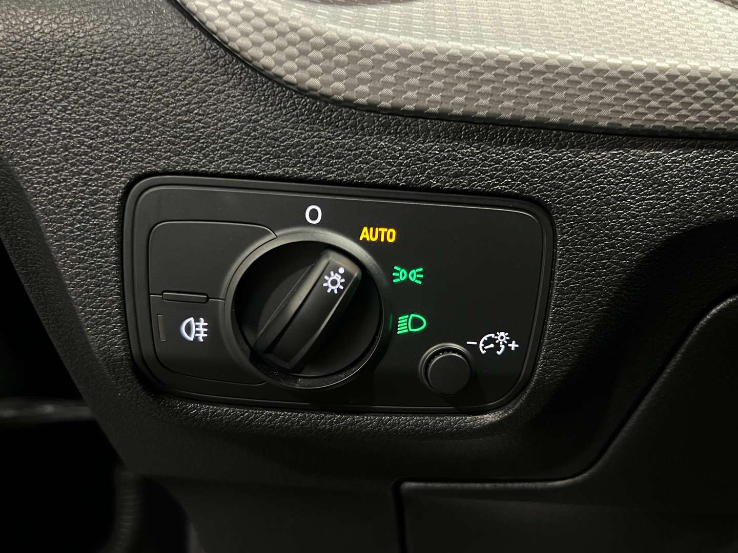 Audi Q2 S Line 35 TFSI - 2022 - Joinsteer - #18