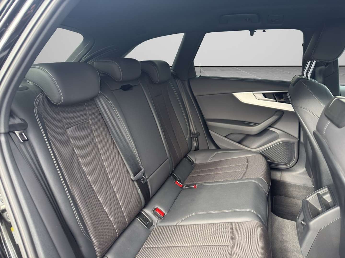 Audi A4 S Line Avant 40 TFSI - 2021 - Joinsteer - #9
