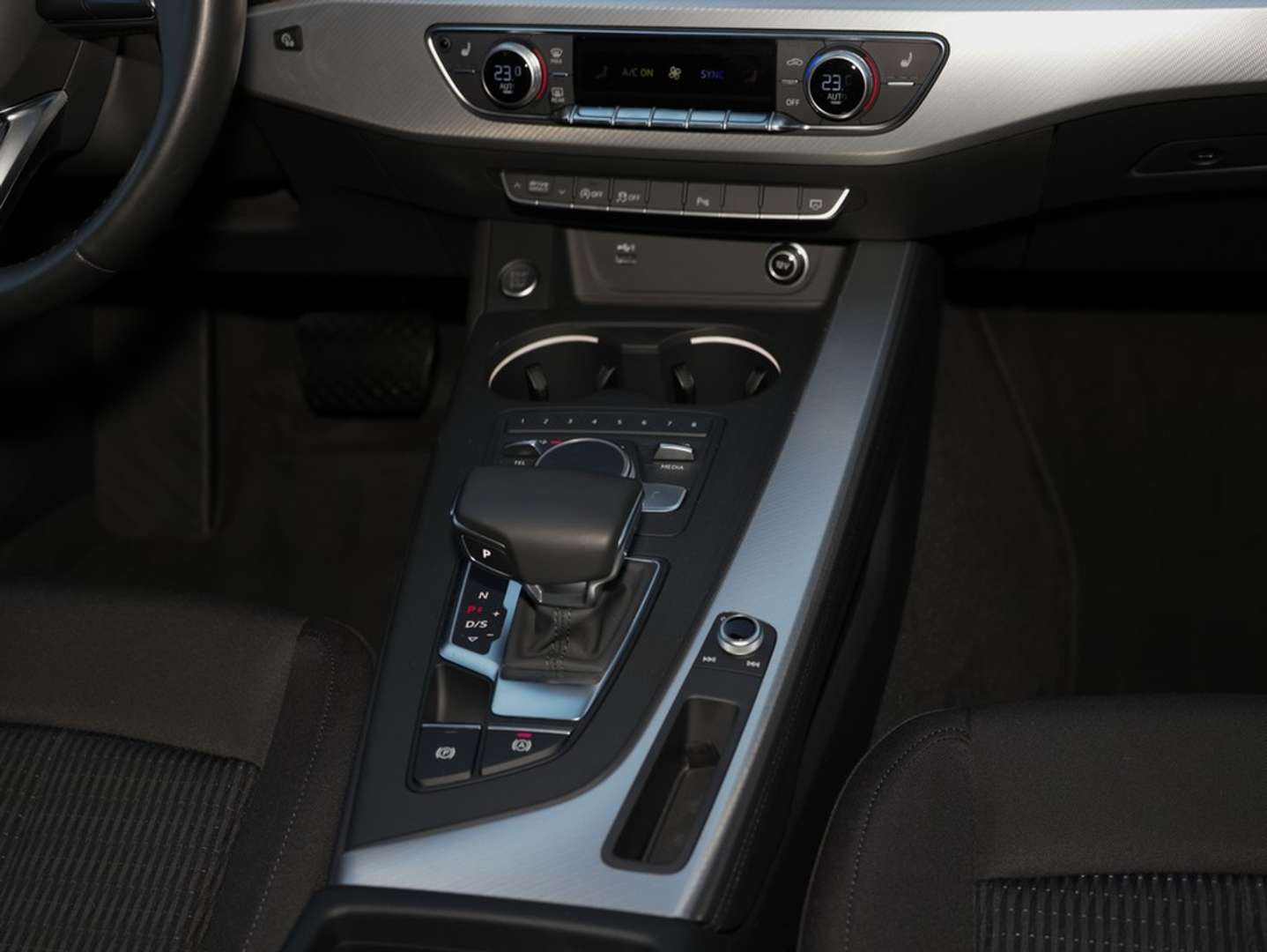 Audi A4 Design 40 TFSI - 2019 - Joinsteer - #10