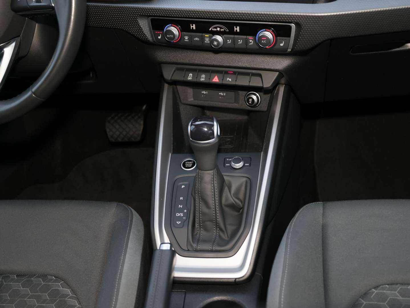 Audi A1 Sportback Advanced 35 TFSI - 2023 - Joinsteer - #9