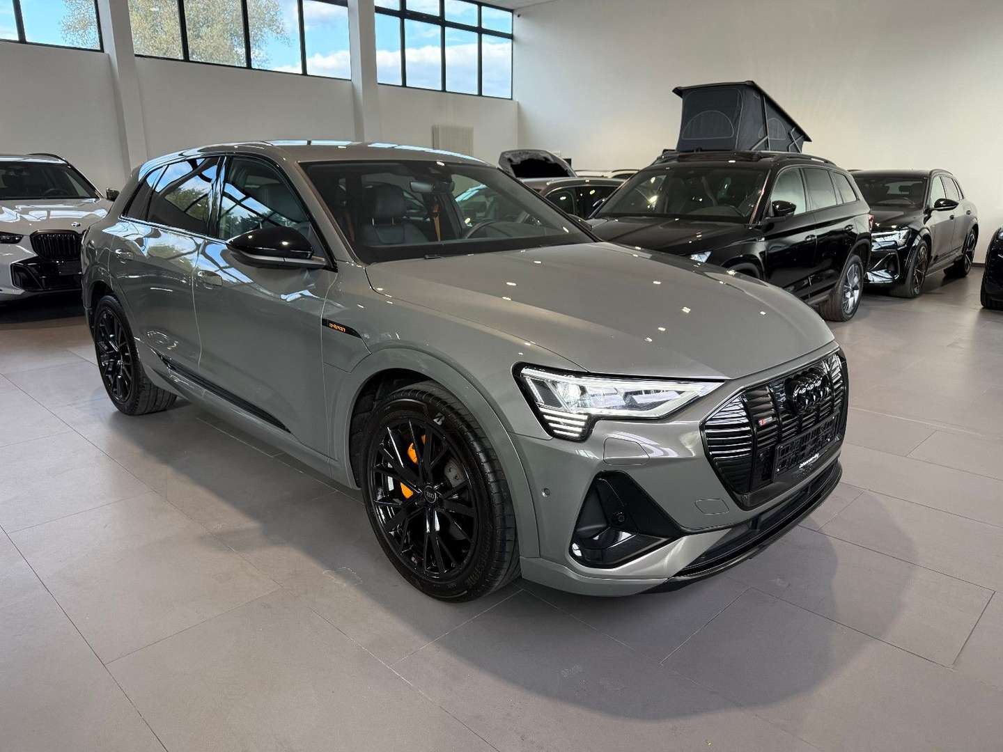 Audi E-tron S Line Black Edition 55 - 2022 - Joinsteer - #2