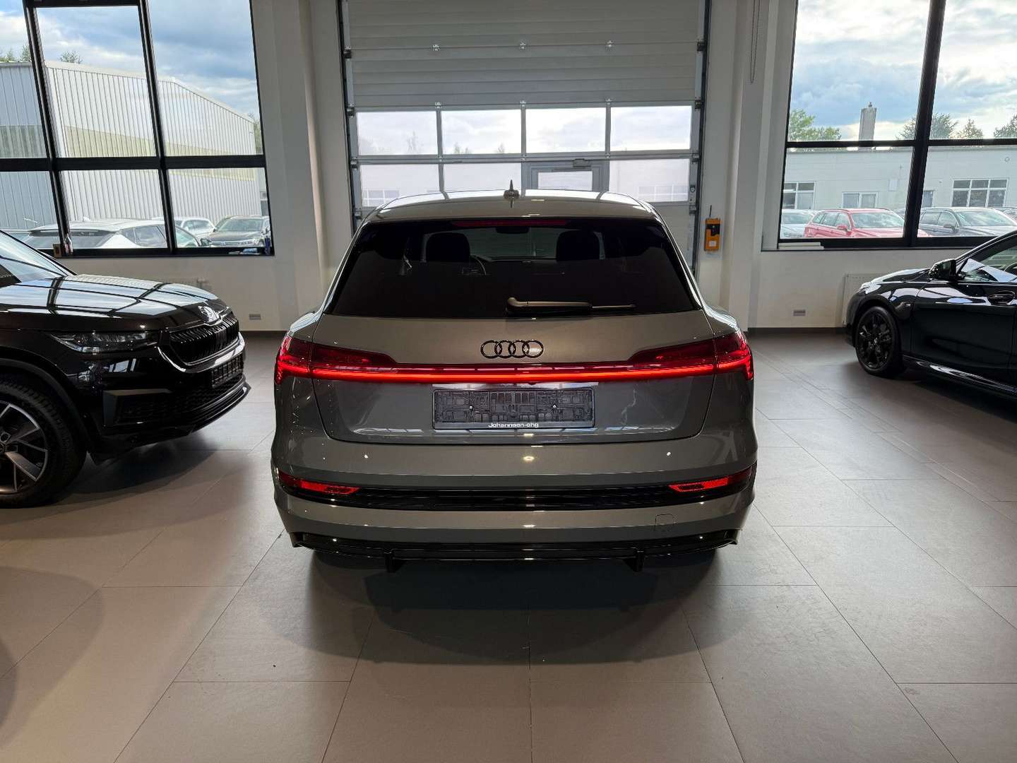 Audi E-tron S Line Black Edition 55 - 2022 - Joinsteer - #5