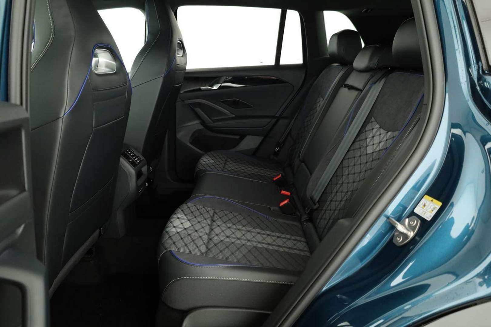 Volkswagen TIGUAN 4Motion R-Line - 2025 - Joinsteer - #10