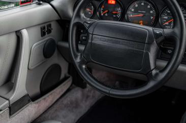 Porsche 964 Carrera 2 — photo 10