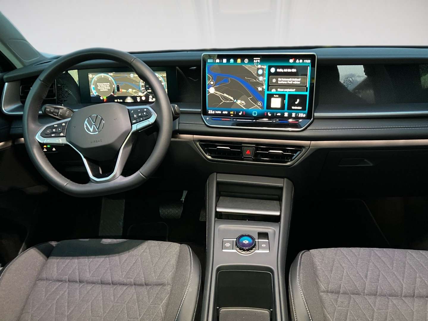 Volkswagen T-CROSS TDI 4Motion Life - 2025 - Joinsteer - #10
