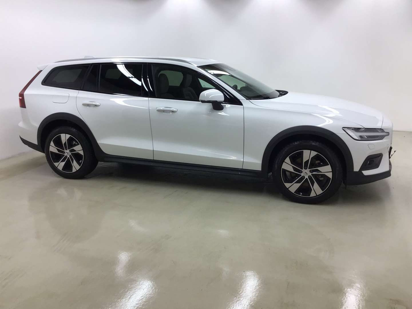 Volvo V60 Cross Country B4 - 2022 - Joinsteer - #2