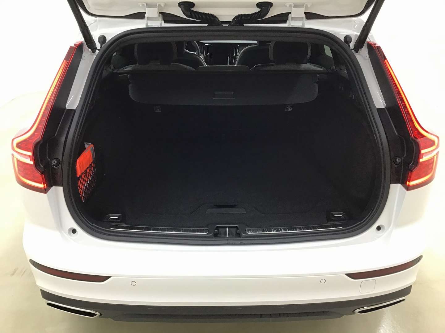 Volvo V60 Cross Country B4 - 2022 - Joinsteer - #9