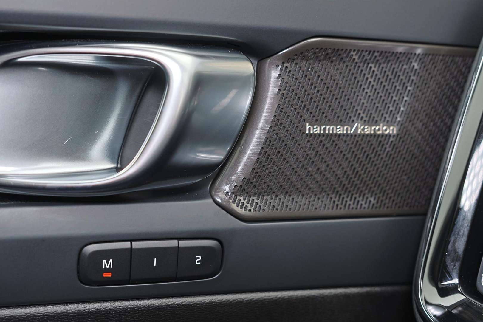 Volvo EX40 Recharge Ultimate - 2023 - Joinsteer - #10