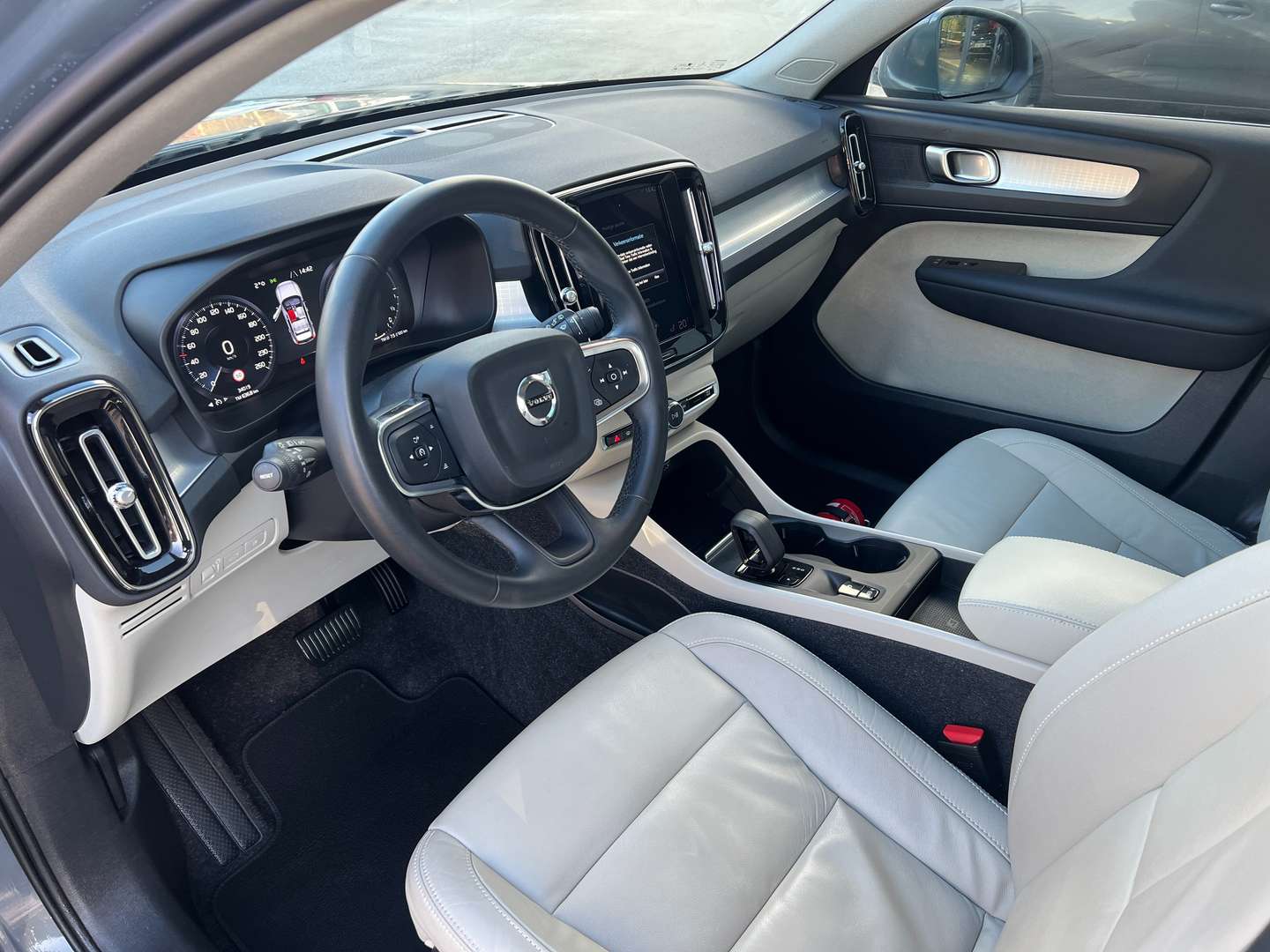 Volvo XC40 T4 - 2021 - Joinsteer - #4