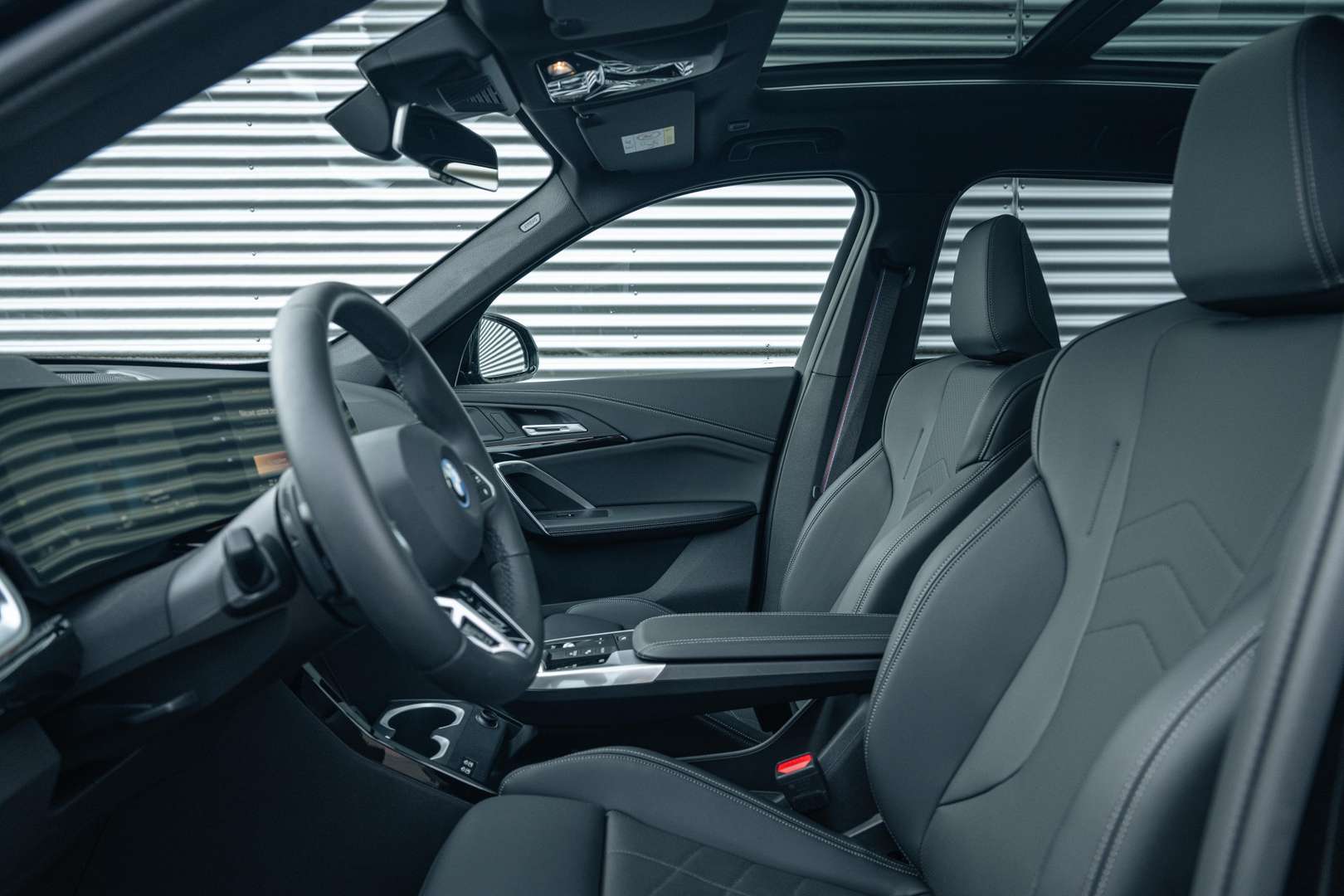 BMW IX1 M-Sport XDrive30 - 2025 - Joinsteer - #3