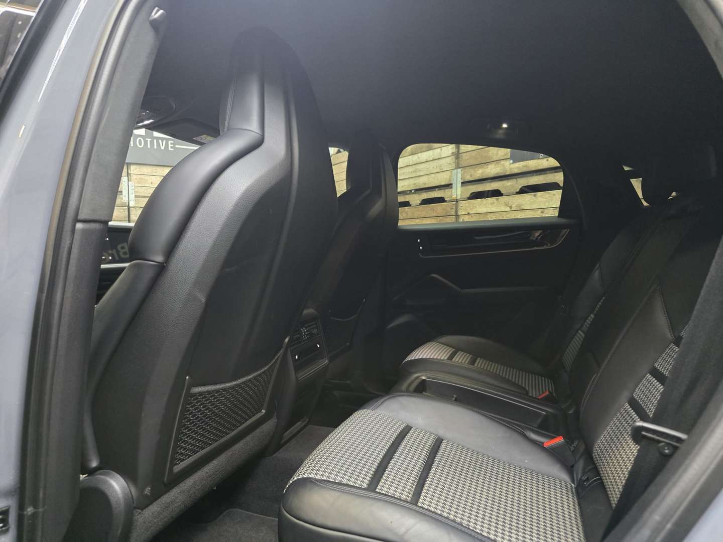 Porsche Cayenne Coupé E-Hybrid - 2024 - Joinsteer - #5