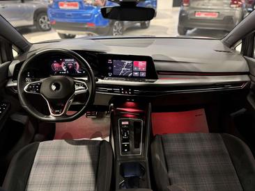 Volkswagen Golf GTI — photo 10