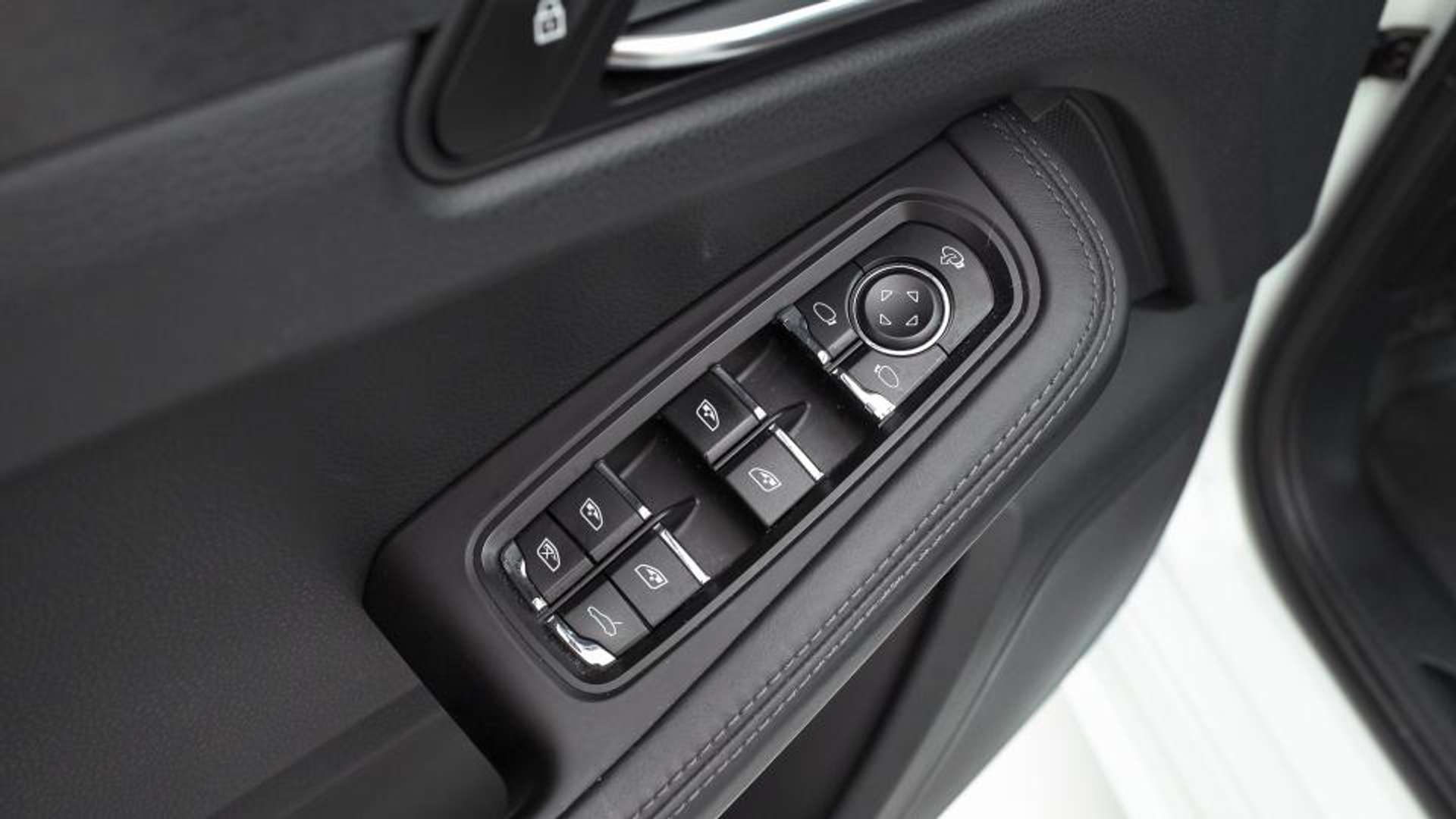 Porsche Macan II Base - 2023 - Joinsteer - #21