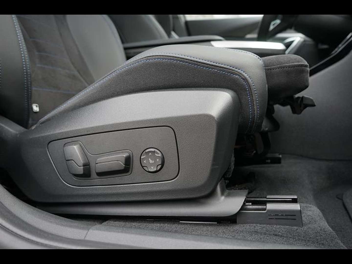 BMW IX2 M Sport XDrive30 - 2024 - Joinsteer - #21