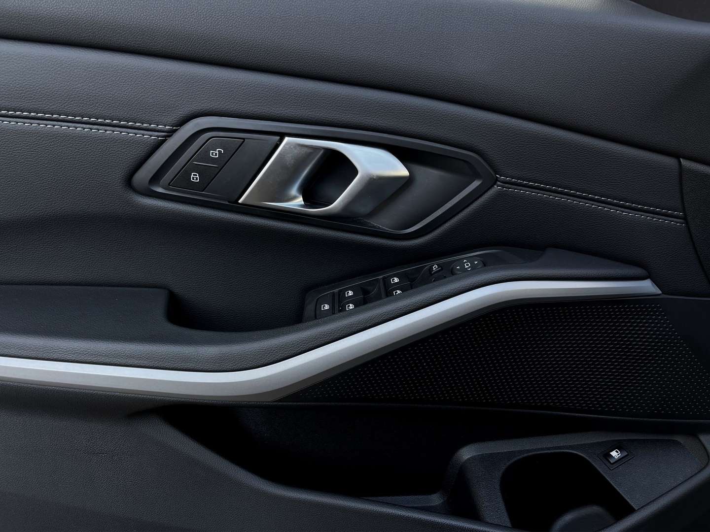 BMW Série 3 Sport 320e - 2022 - Joinsteer - #13