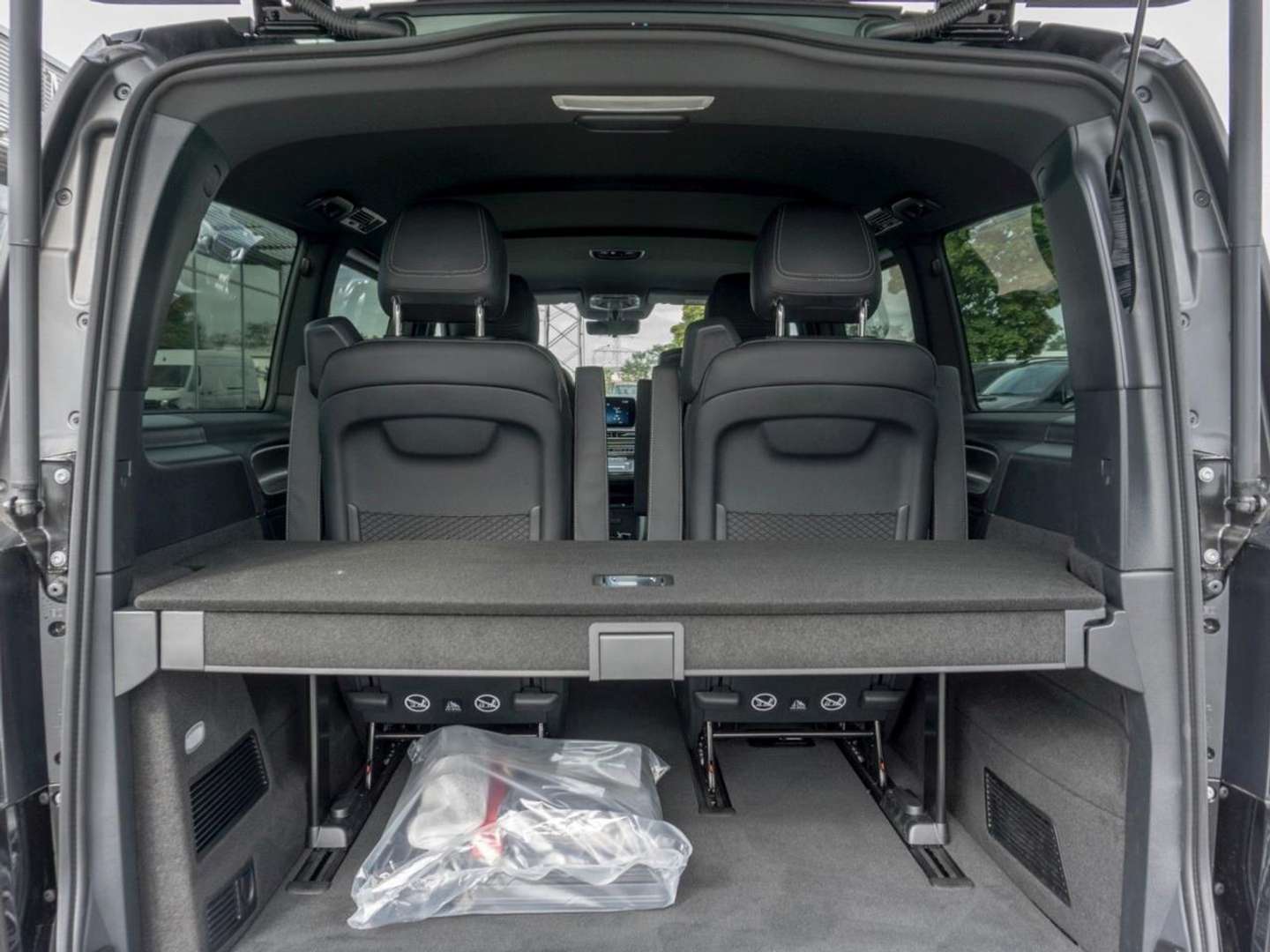 Mercedes V 300 300 Avantgarde - 2025 - Joinsteer - #6