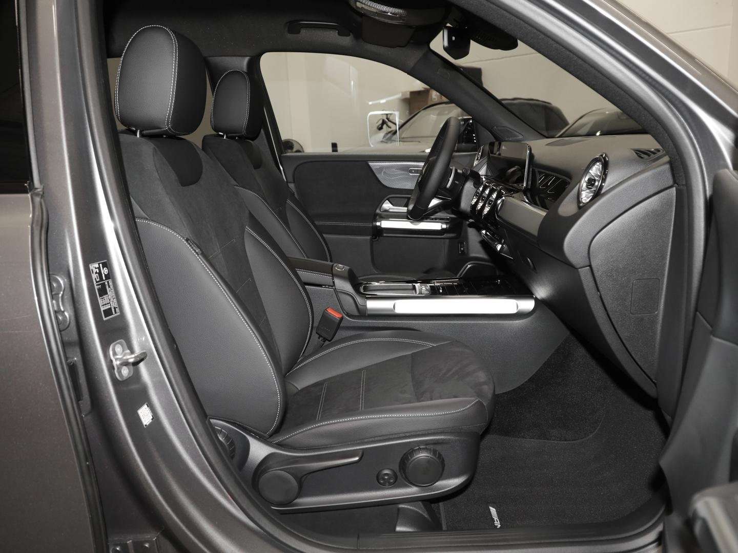 Mercedes GLB 200 AMG Line - 2026 - Joinsteer - #5