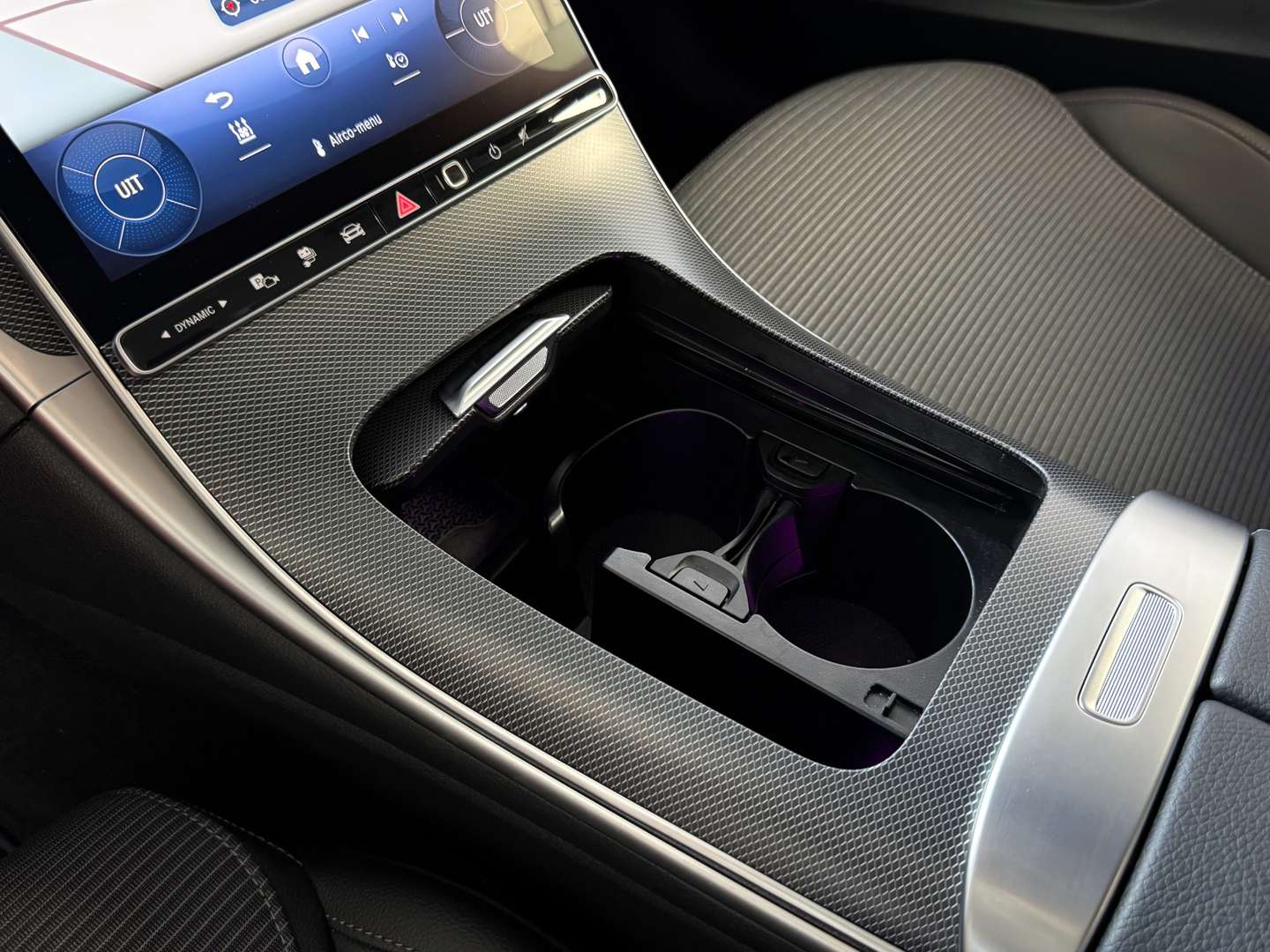 Mercedes Classe C 300e 300 AVANTGARDE - 2024 - Joinsteer - #16