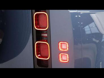 Land Rover Defender 110 D200 X-Dynamic SE AWD Auto — photo 8
