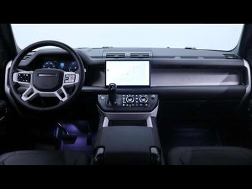 Land Rover Defender 110 D200 X-Dynamic SE AWD Auto — photo 13