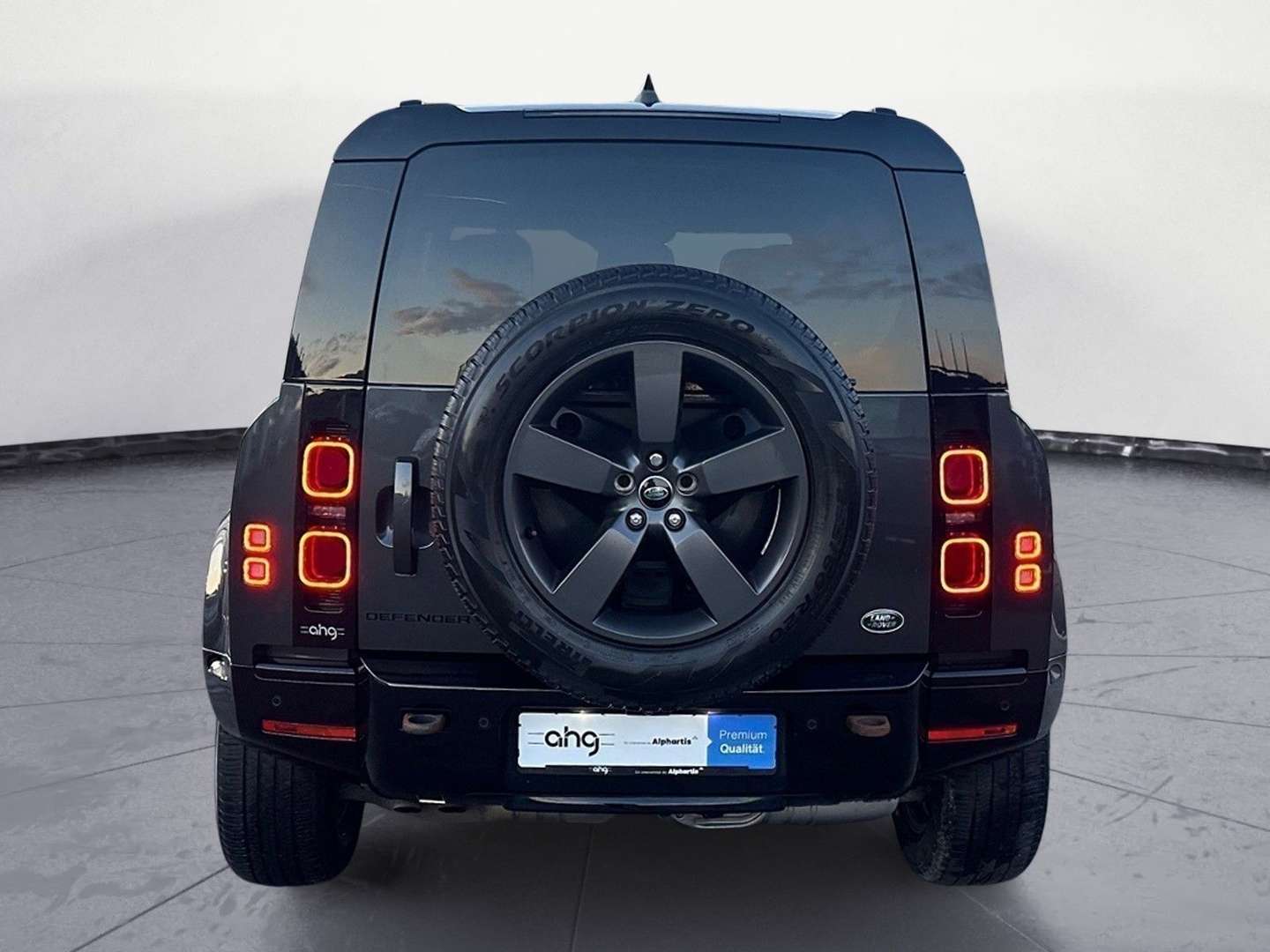 Land Rover Defender 110 D300 X-Dynamic HSE Black Pack AHK S - 2022 - Joinsteer - #4