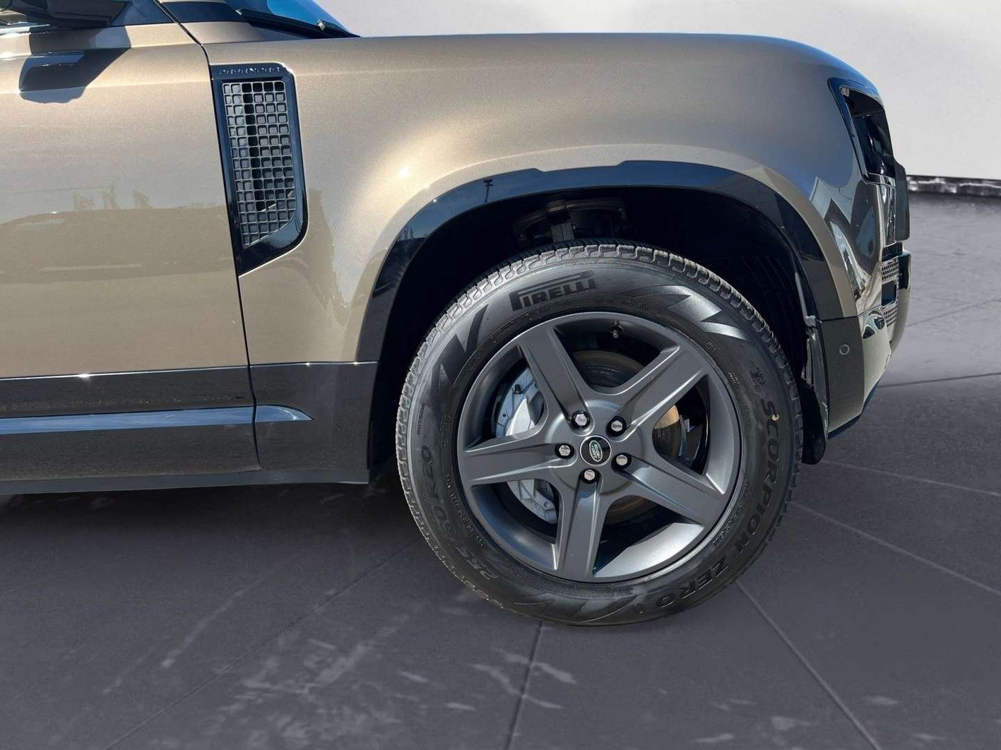 Land Rover Defender 110 D300 X-Dynamic SE Black Pack Pano - 2022 - Joinsteer - #9