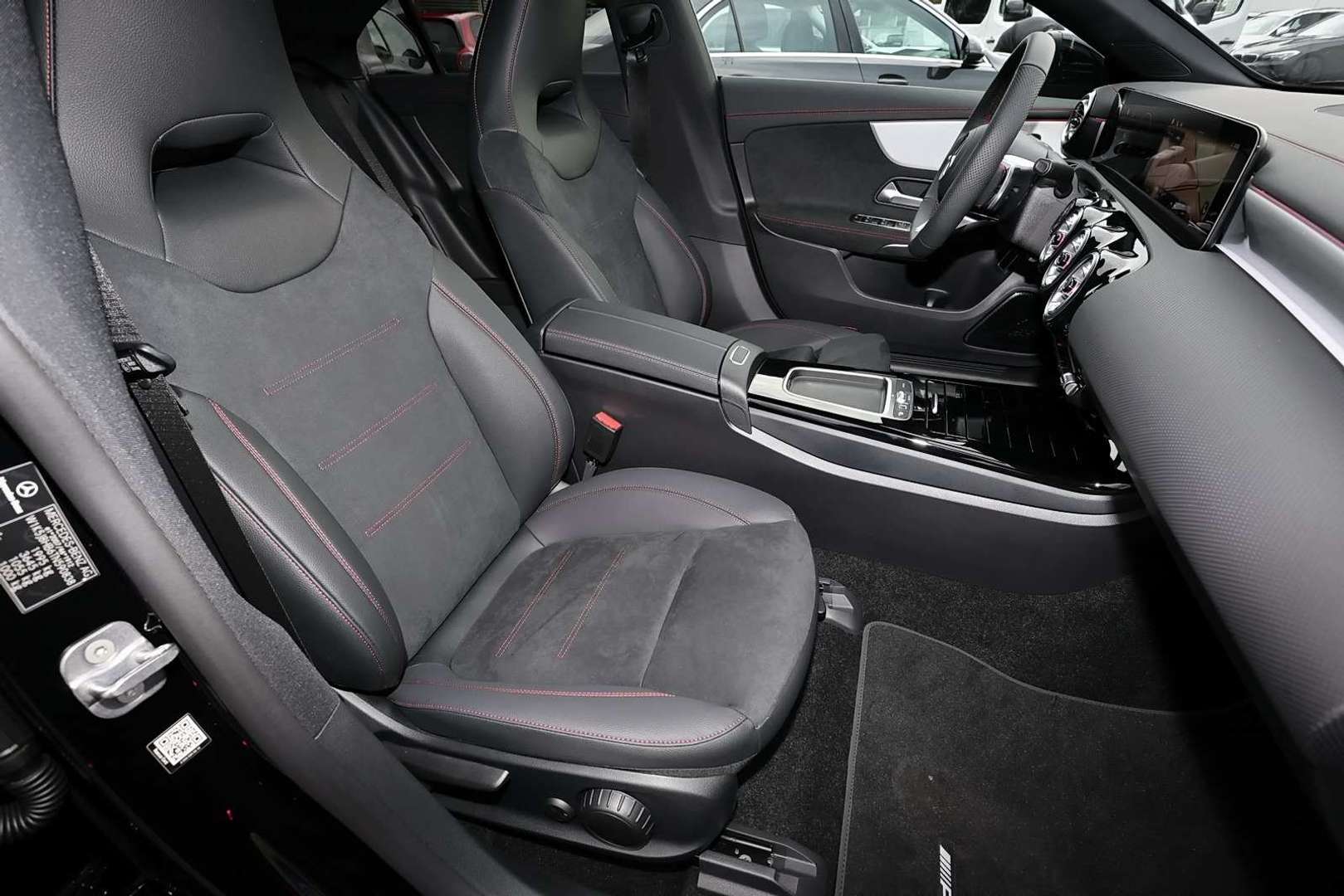 Mercedes CLA 200 Coupé 200 Night Edition - 2026 - Joinsteer - #4