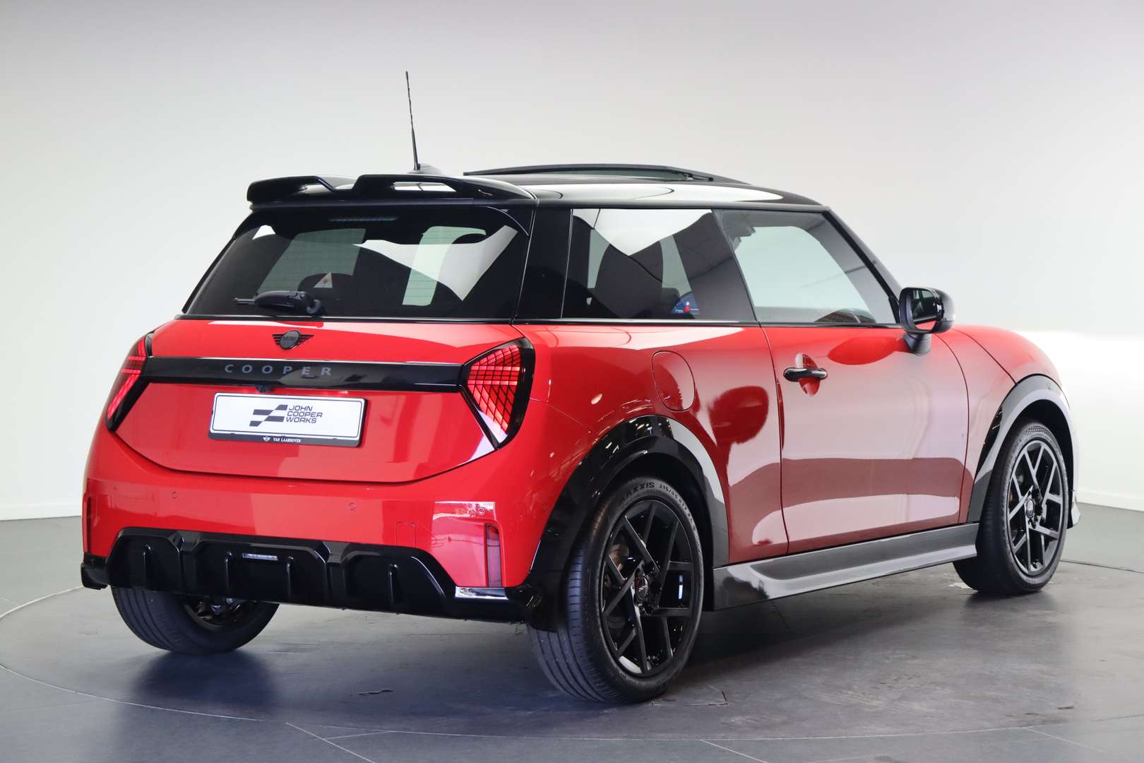 Mini Hatch Cooper John Cooper Works - 2025 - Joinsteer