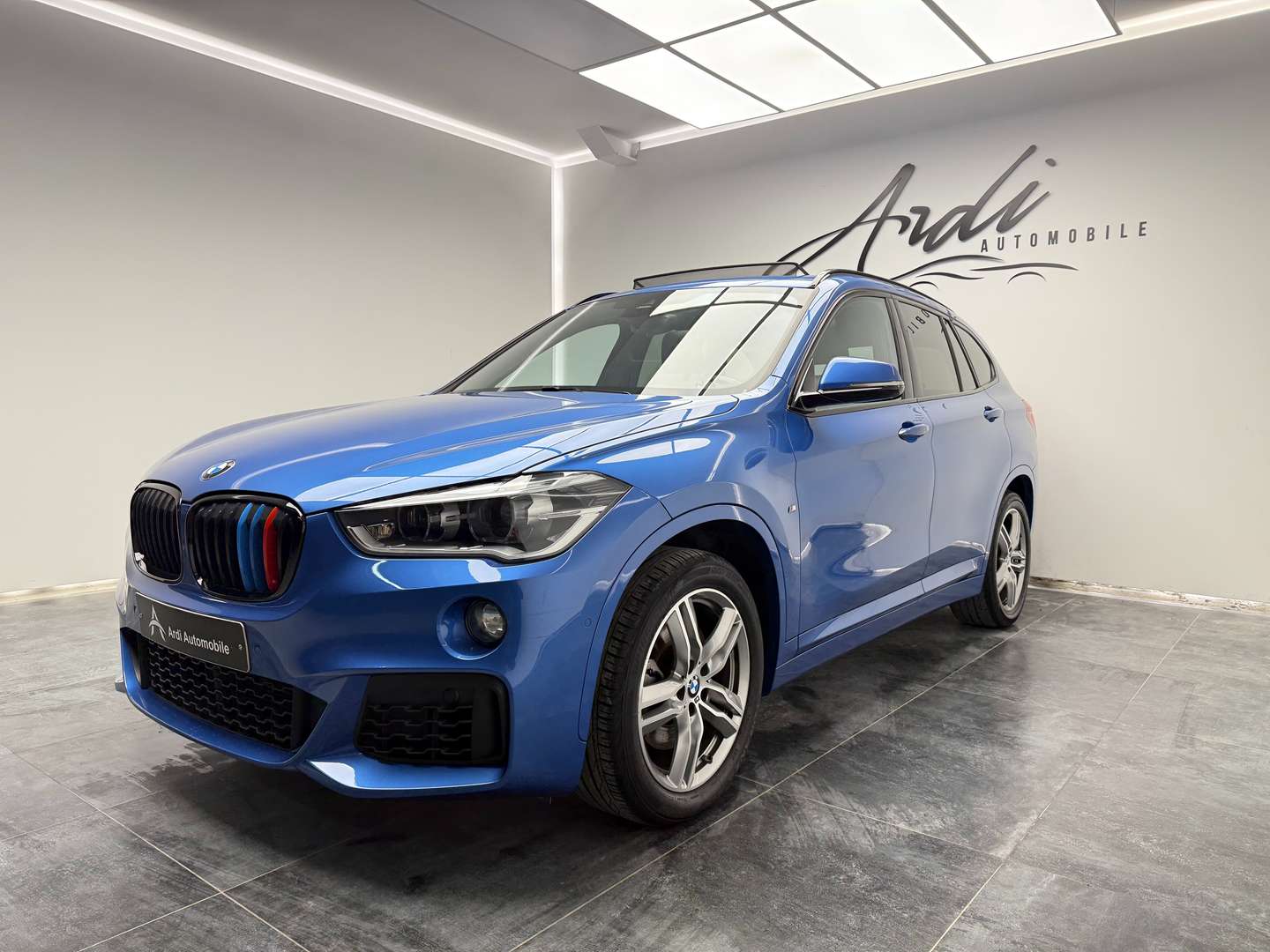 BMW X1 SDrive 20i - 2019 - Joinsteer - #1