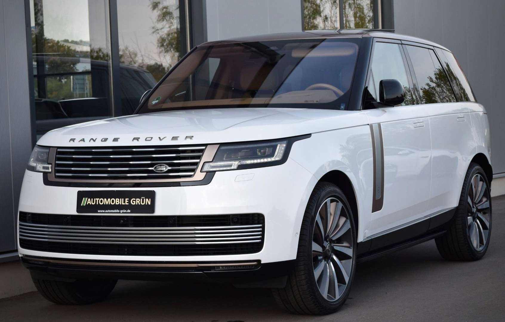 Land Rover Range Rover SV Serenity - 2023 - Joinsteer