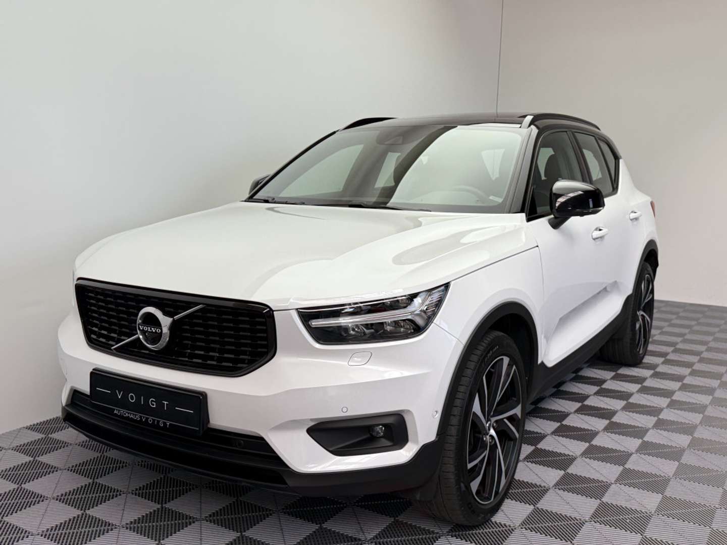 Volvo XC40 R Design AWD - 2018 - Joinsteer
