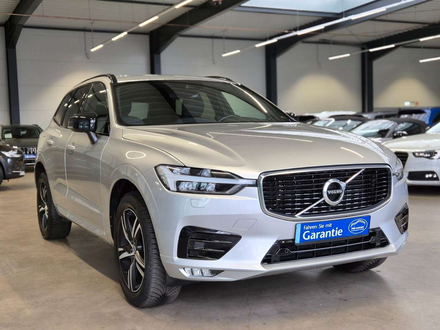 Volvo XC60 R DESIGN 2.0d AWD - 2019 - Joinsteer
