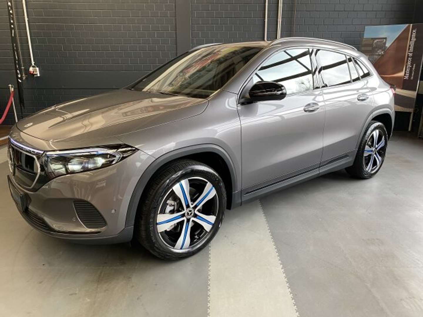 Mercedes EQA - 2023 - Joinsteer