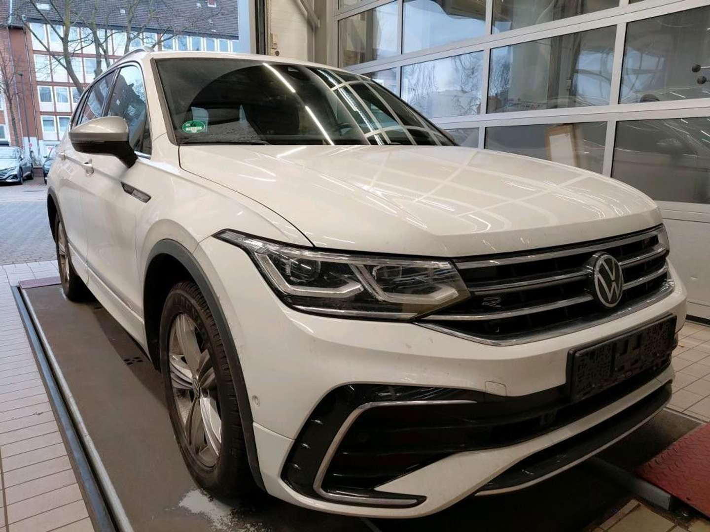 Volkswagen TIGUAN 4Motion R-Line - 2023 - Joinsteer - #1