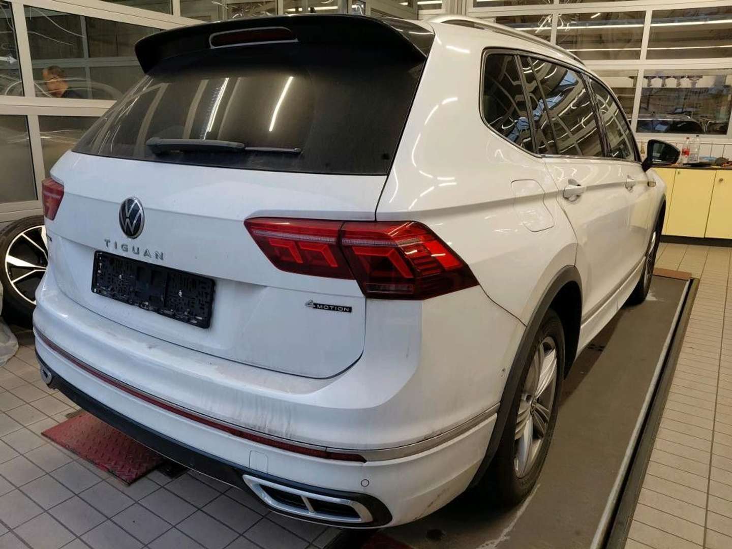 Volkswagen TIGUAN 4Motion R-Line - 2023 - Joinsteer - #3