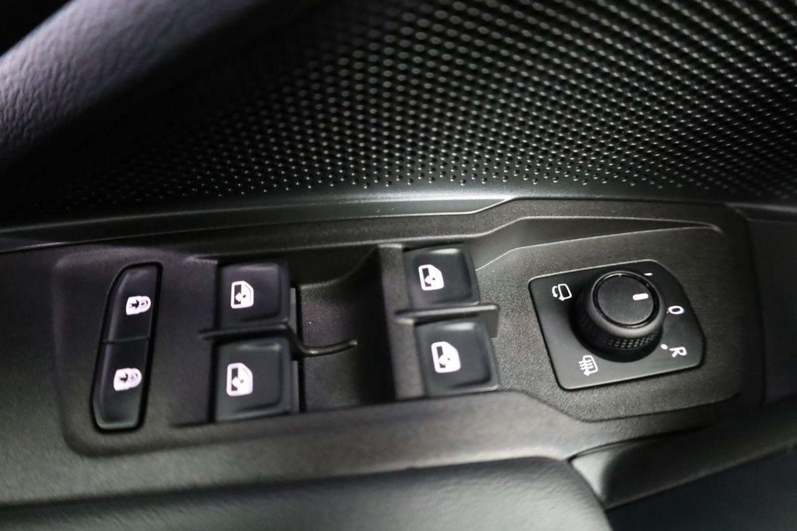 Volkswagen T-CROSS EHybrid Life - 2025 - Joinsteer - #7