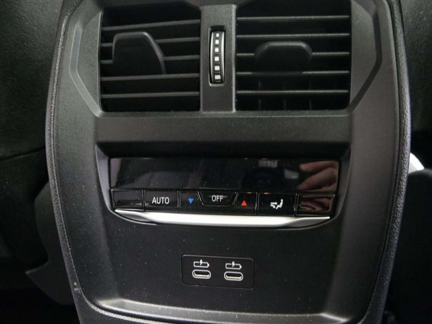 BMW 330e M Sport - 2025 - Joinsteer - #11