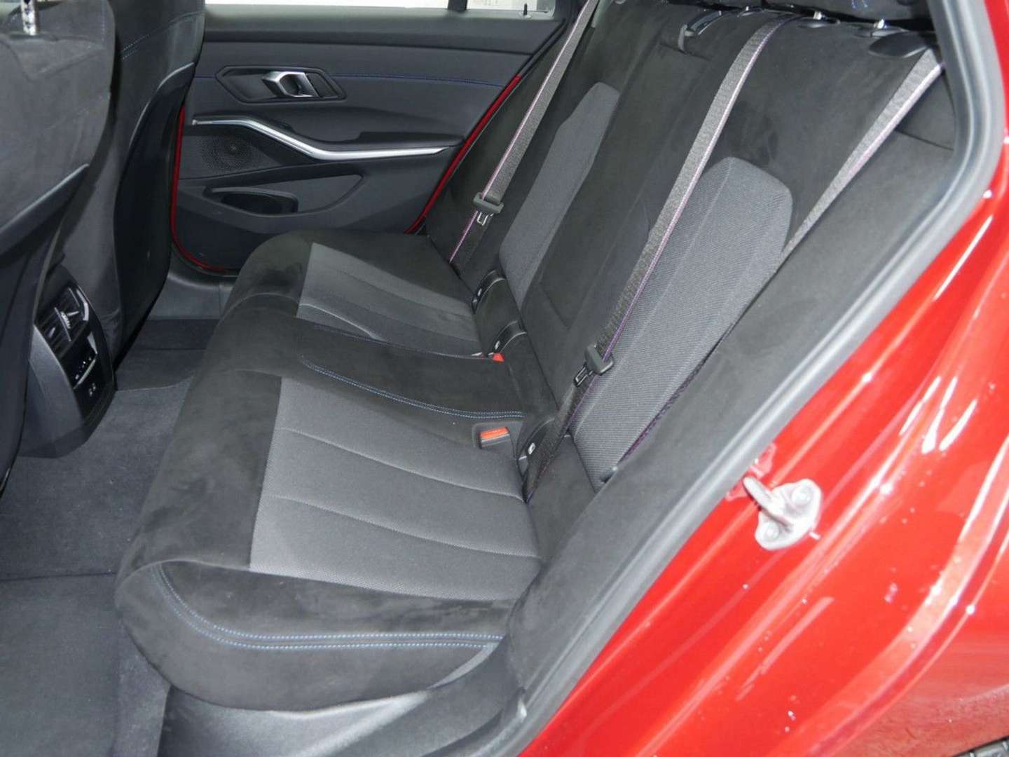 BMW 330e M Sport - 2025 - Joinsteer - #12