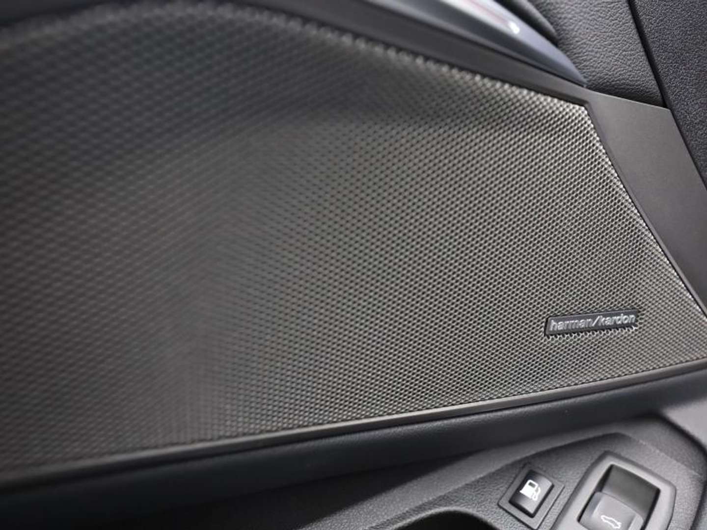 BMW 330 M Sport - 2025 - Joinsteer - #16