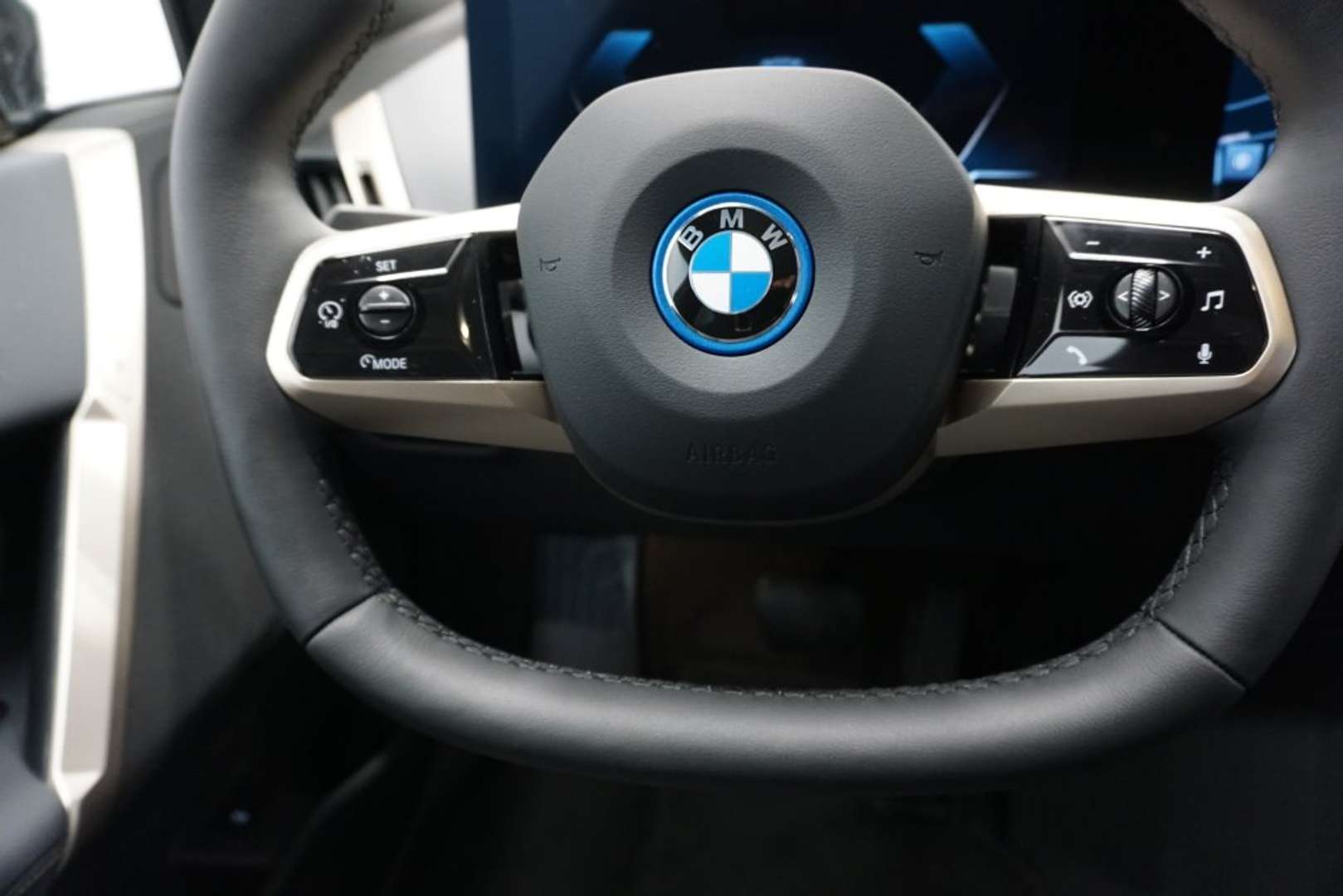 BMW IX XDrive40 - 2023 - Joinsteer - #28