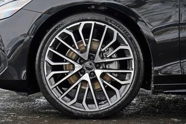 Audi A6 S Line Avant 40 TDI — photo 6