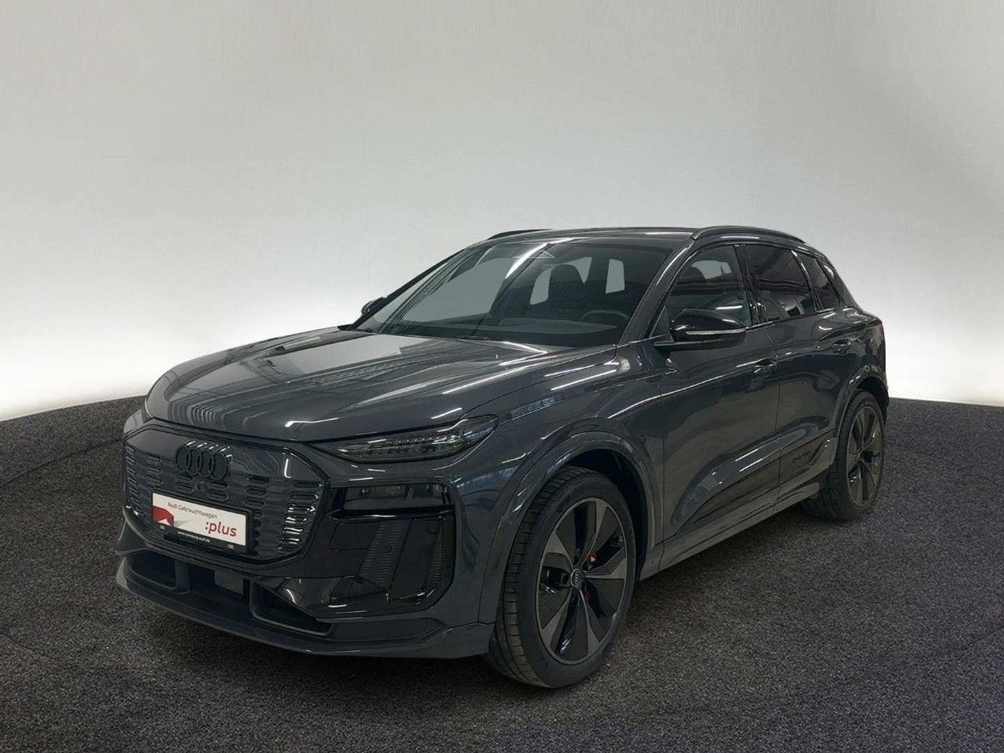 Audi SQ6 E-tron S Line Edition One Grey - 2025 - Joinsteer - #1