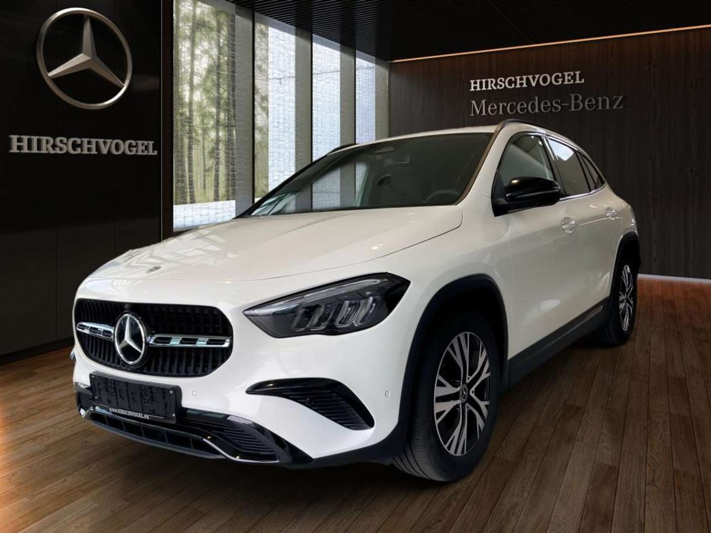 Mercedes GLA Edition Progressive Line 180 - 2024 - Joinsteer