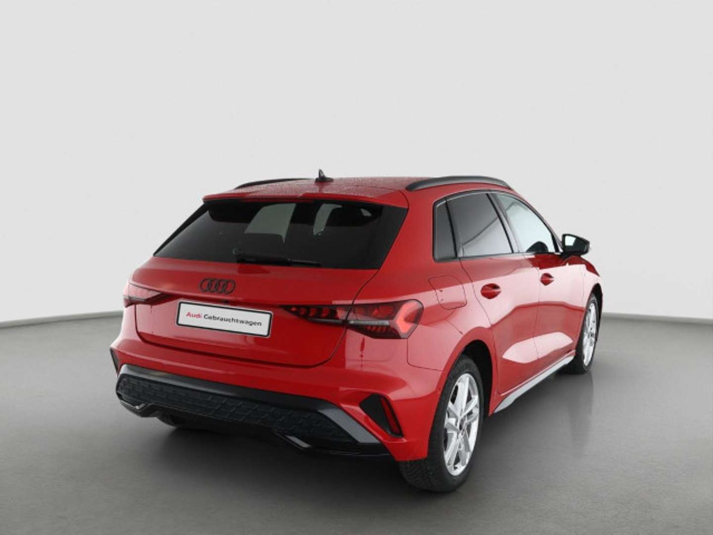 Audi A3 S Line Black 45 TFSI E - 2025 - Joinsteer - #3