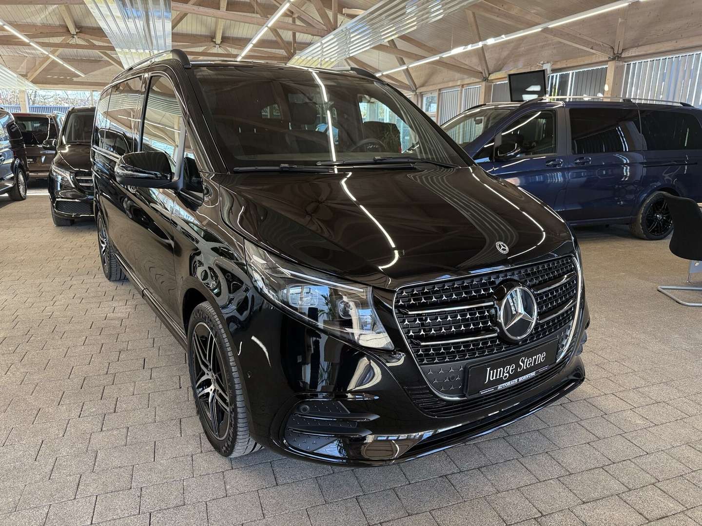 Mercedes V-Class 300 D 4MATIC - 2024 - Joinsteer - #1